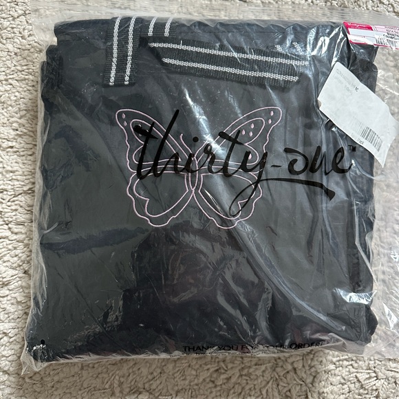 Thirty-One Bleacher Blanket Spirit Black Butterfly Embroidery - Picture 1 of 5